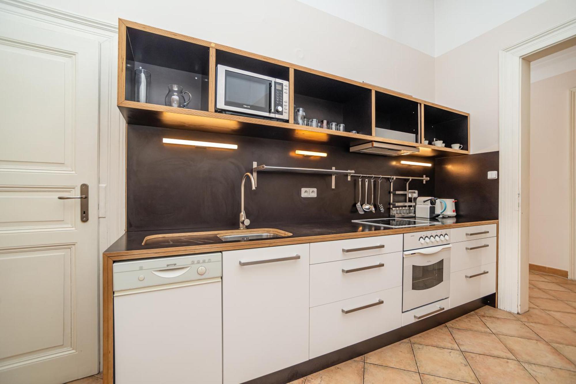 Large And Modern Apartment In The Heart Of 프라하 외부 사진
