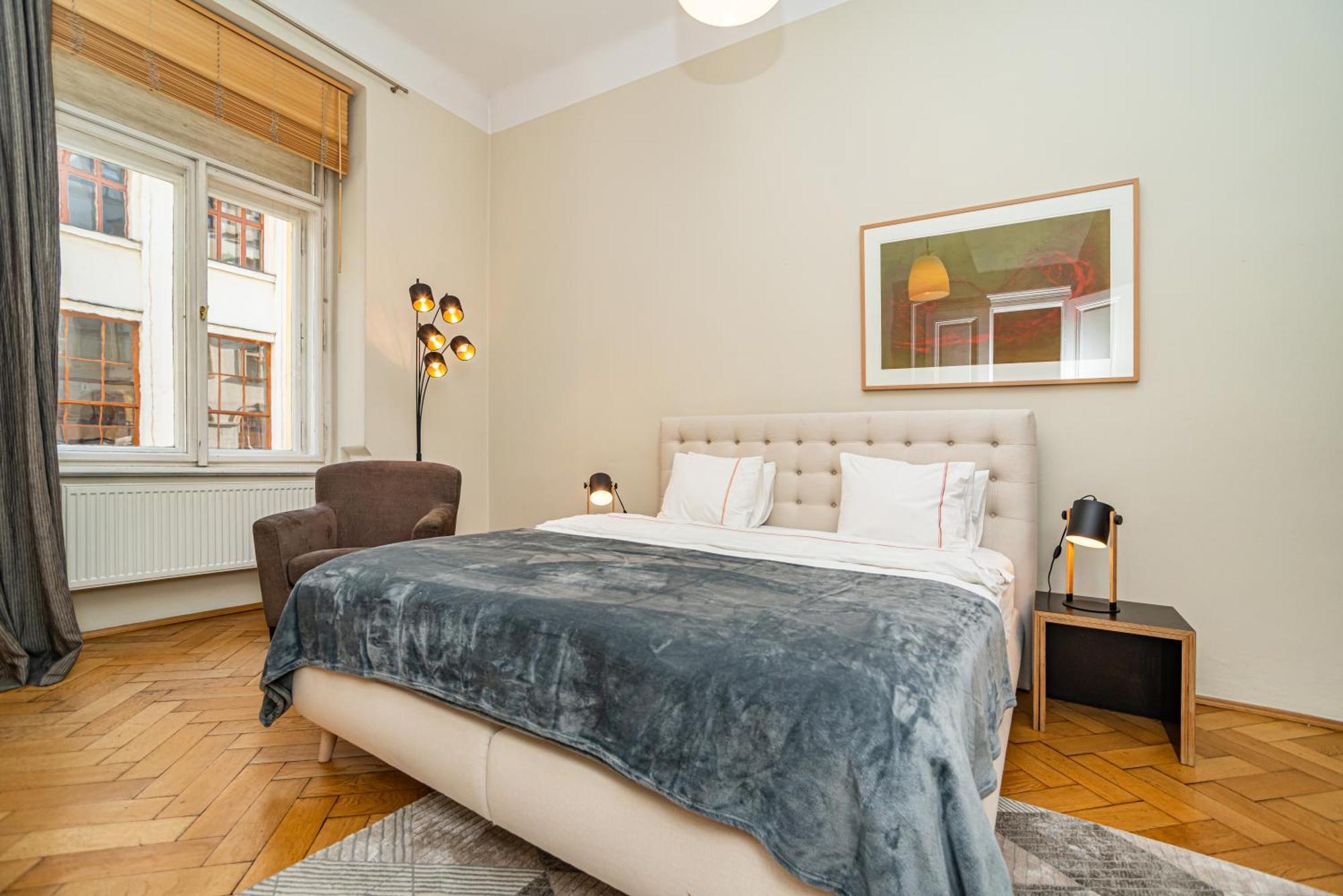 Large And Modern Apartment In The Heart Of 프라하 외부 사진