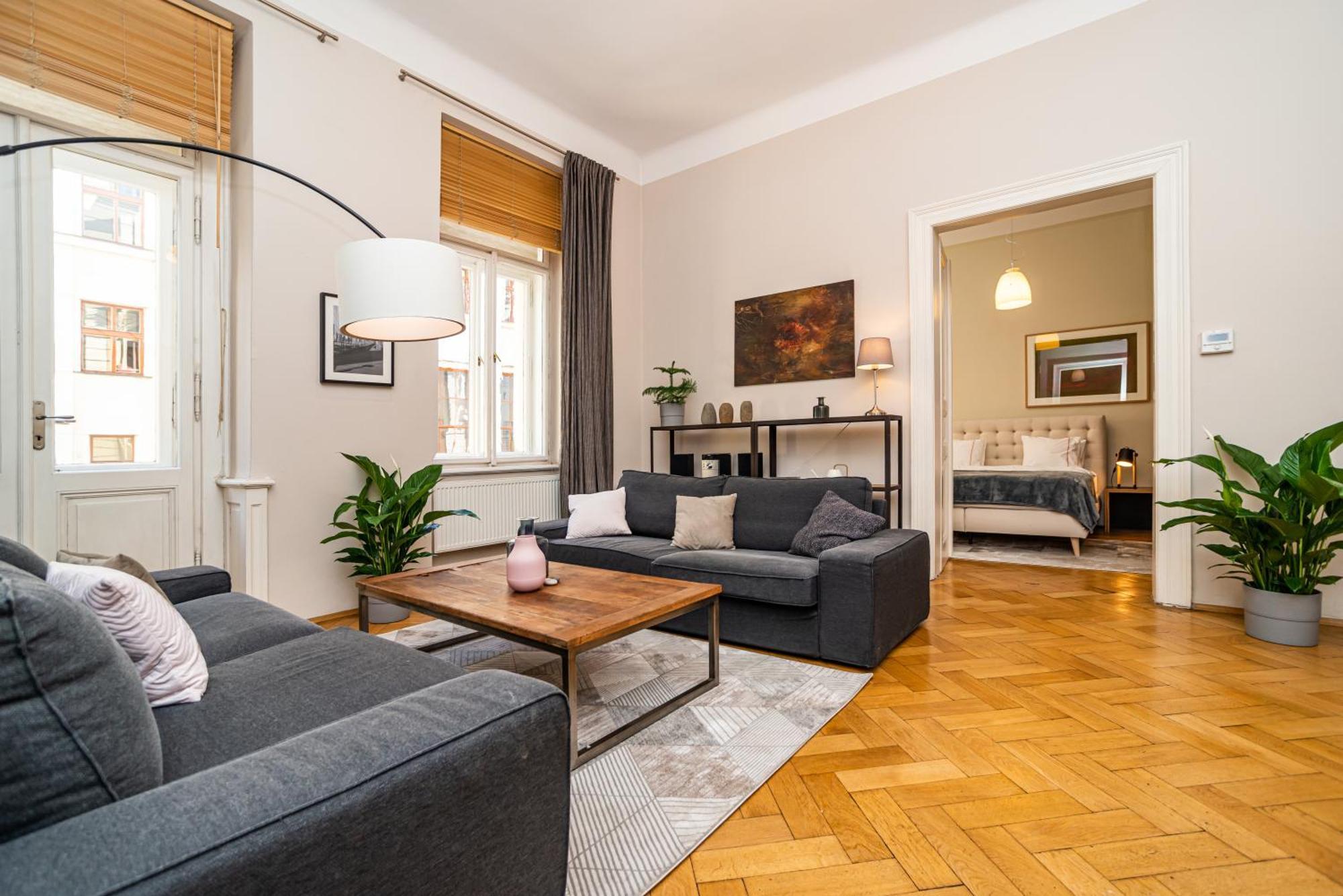 Large And Modern Apartment In The Heart Of 프라하 외부 사진