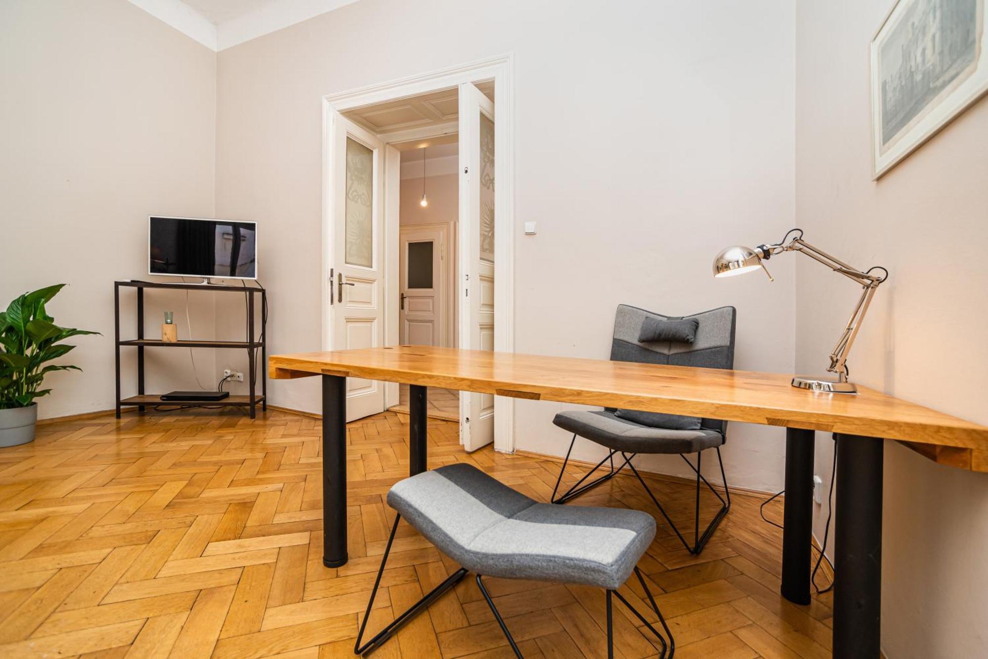 Large And Modern Apartment In The Heart Of 프라하 외부 사진