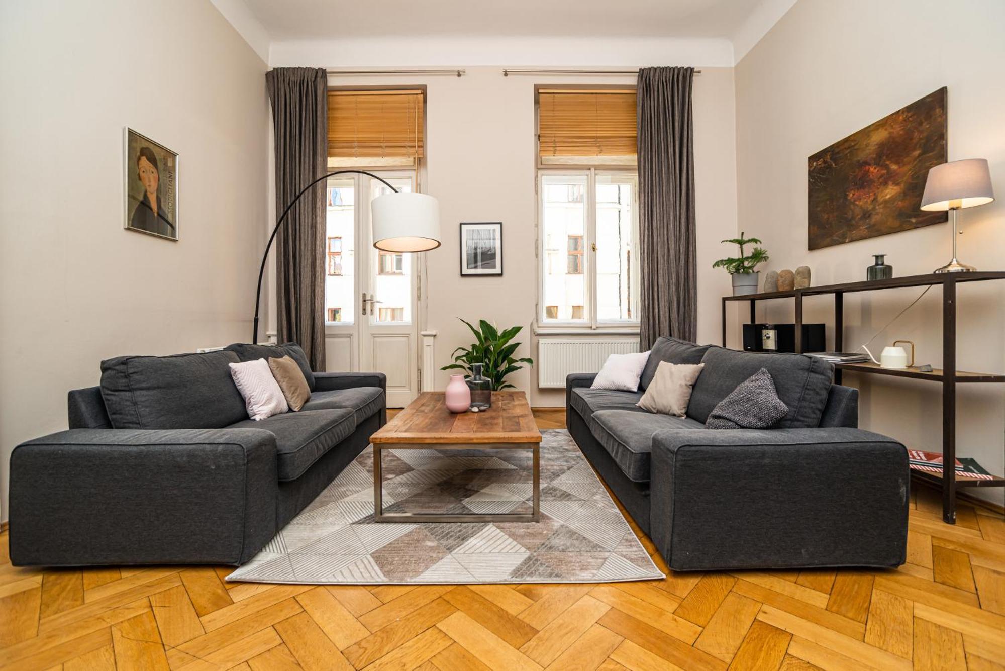 Large And Modern Apartment In The Heart Of 프라하 외부 사진