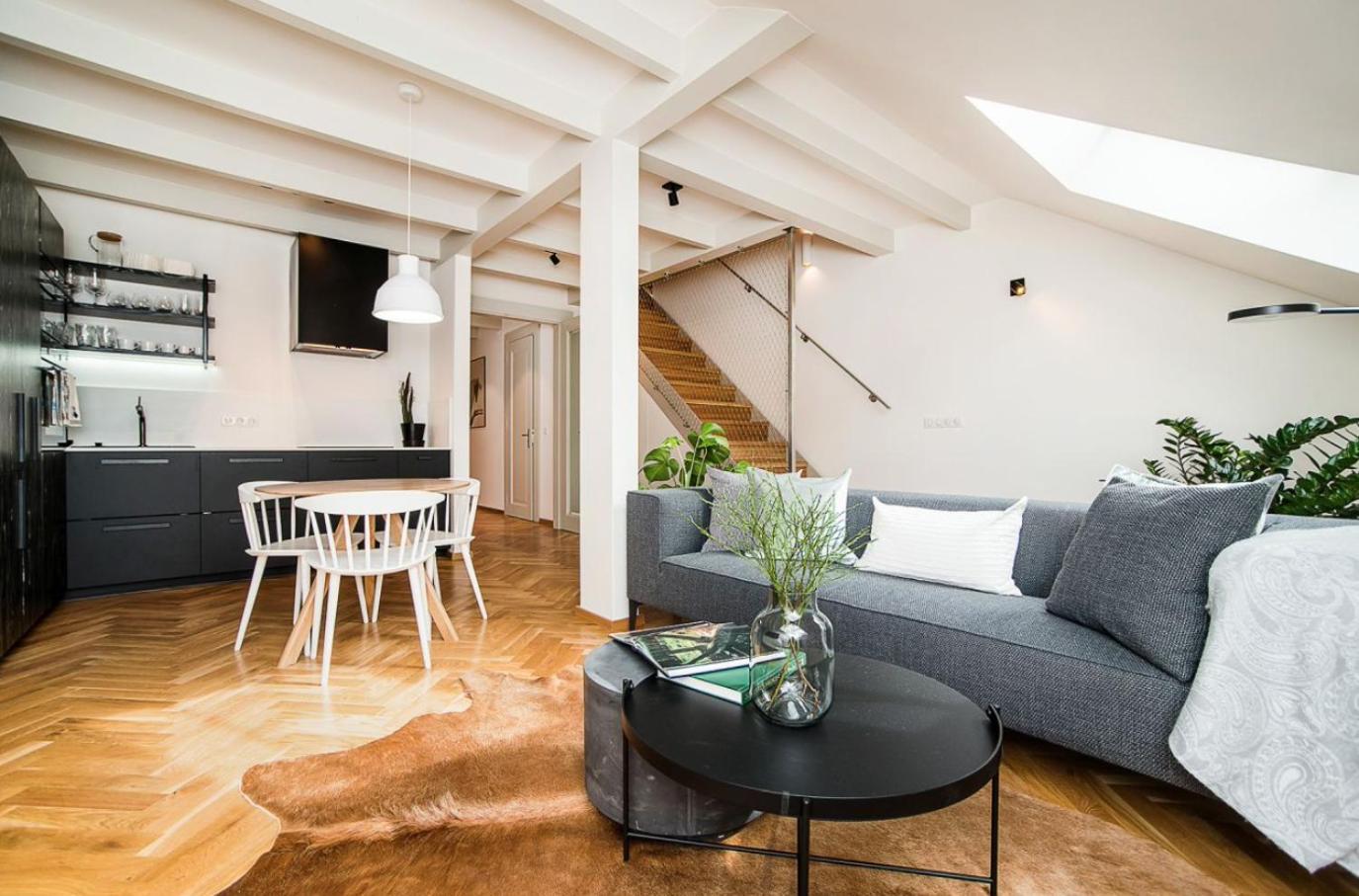 Large And Modern Apartment In The Heart Of 프라하 외부 사진