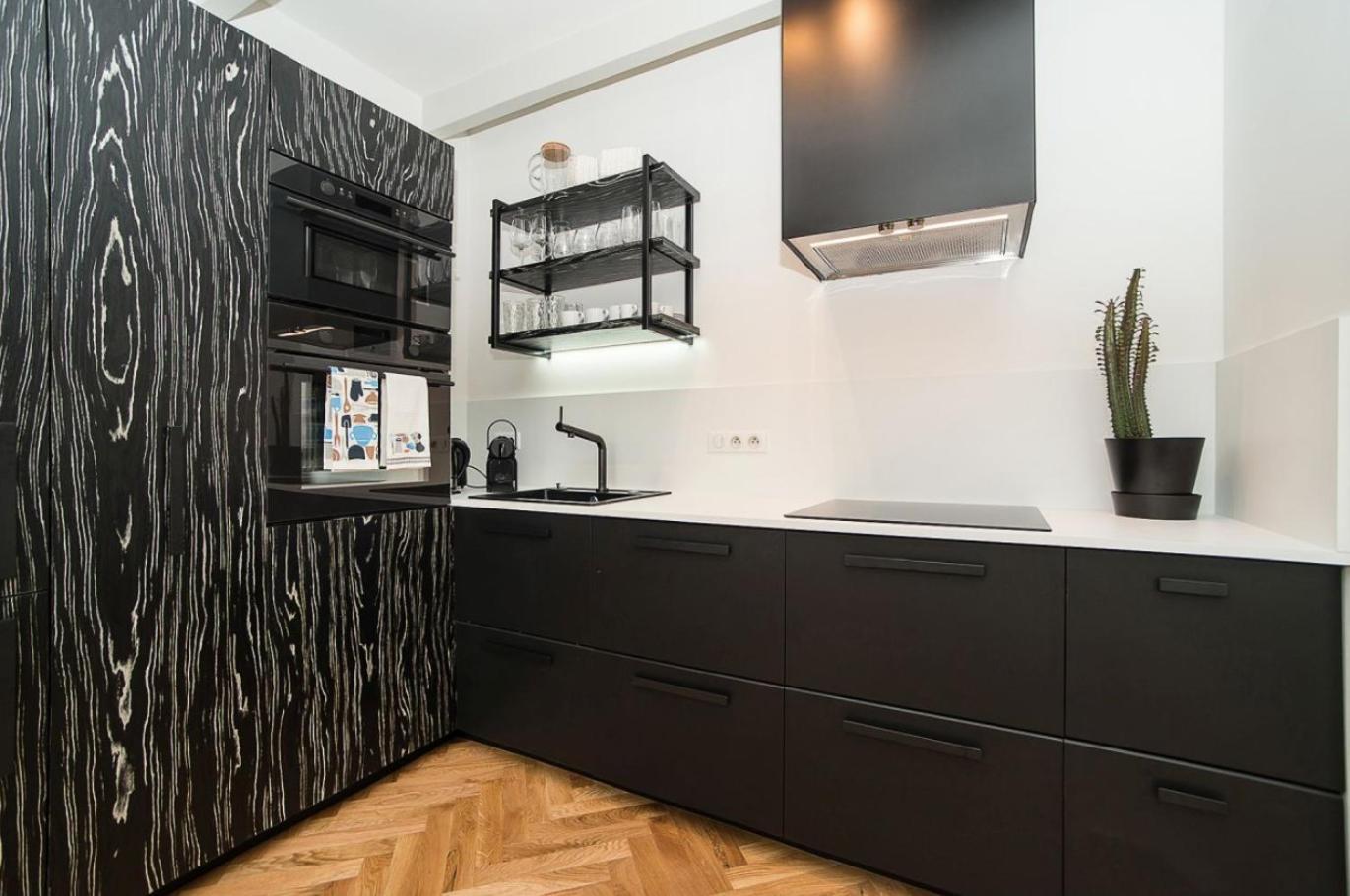 Large And Modern Apartment In The Heart Of 프라하 외부 사진