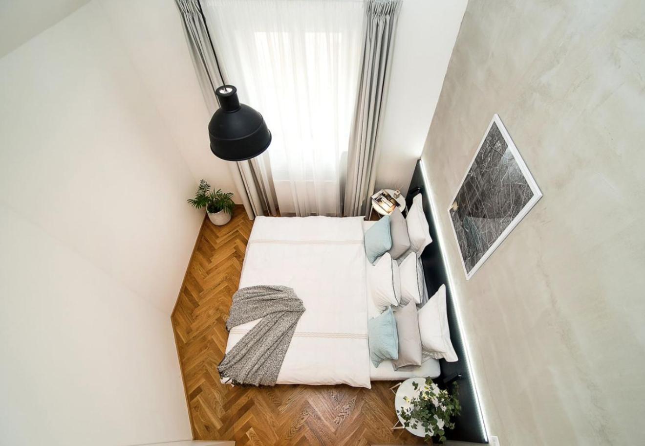 Large And Modern Apartment In The Heart Of 프라하 외부 사진